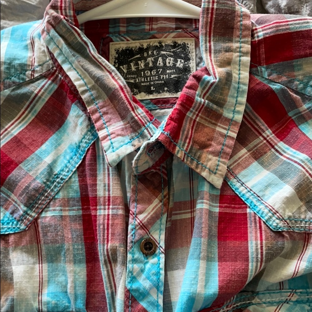 Men's lightweight button down